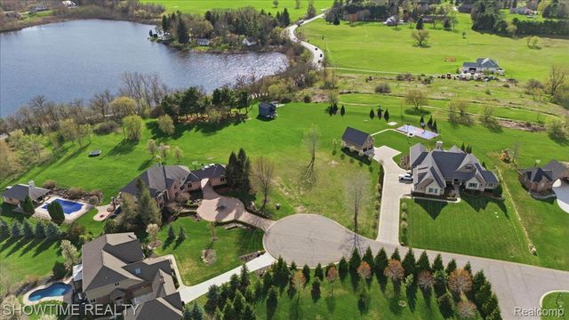 69225 Lake Point Court, Bruce Township, MI 48065