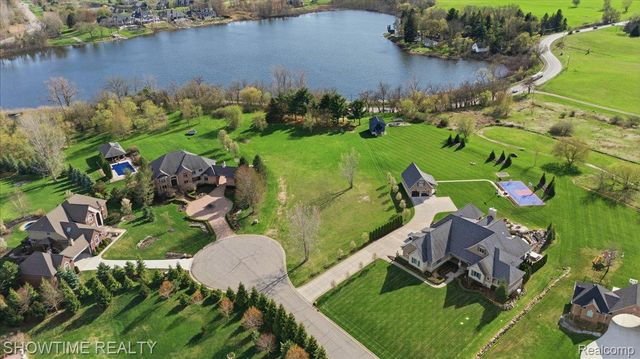 69225 Lake Point Court, Bruce Township, MI 48065