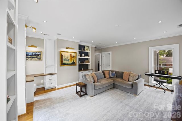 2305 Shenandoah Avenue, Charlotte, NC 28205