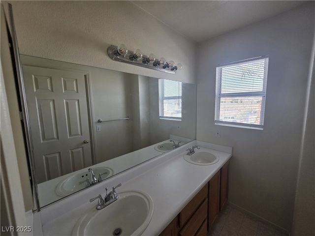 5402 Night Swim Lane, Las Vegas, NV 89113