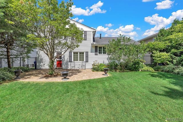 163 Cranwood Drive, West Seneca, NY 14224