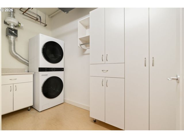 841 S GAINES St 712, Portland, OR 97239