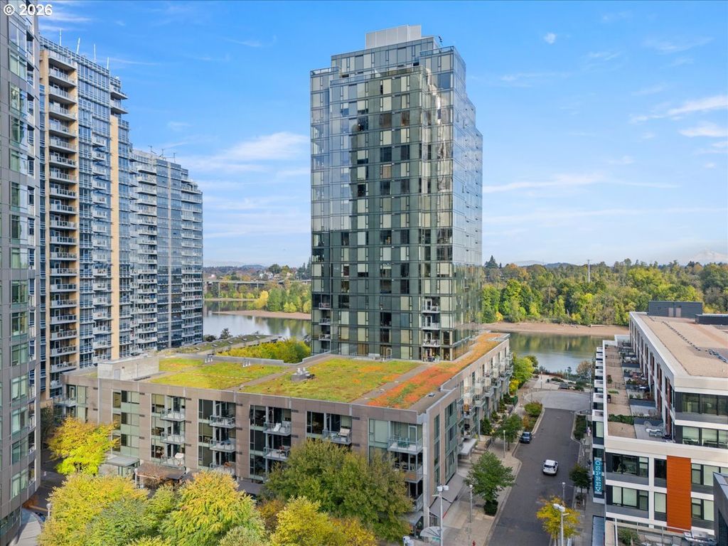 841 S GAINES St 712, Portland, OR 97239