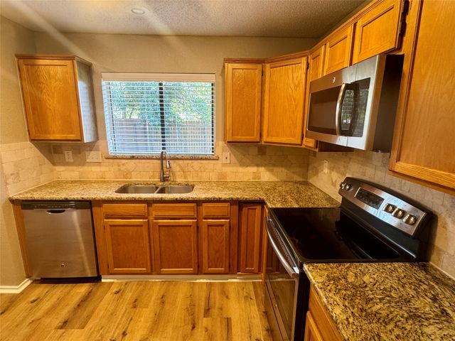 6805 Century Circle, Plano, TX 75023