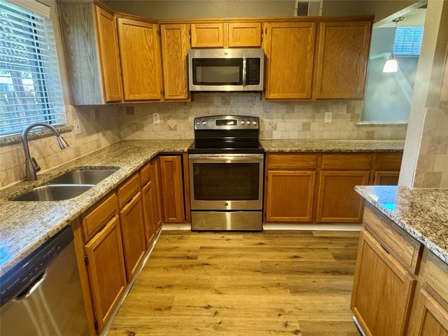 6805 Century Circle, Plano, TX 75023