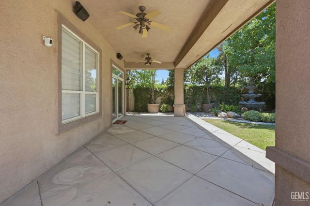 3223 Peace Rose Street, Bakersfield, CA 93311