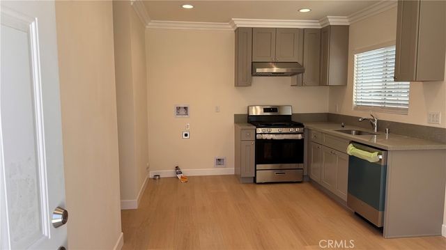 3827 Esmeralda Avenue B, El Monte, CA 91731