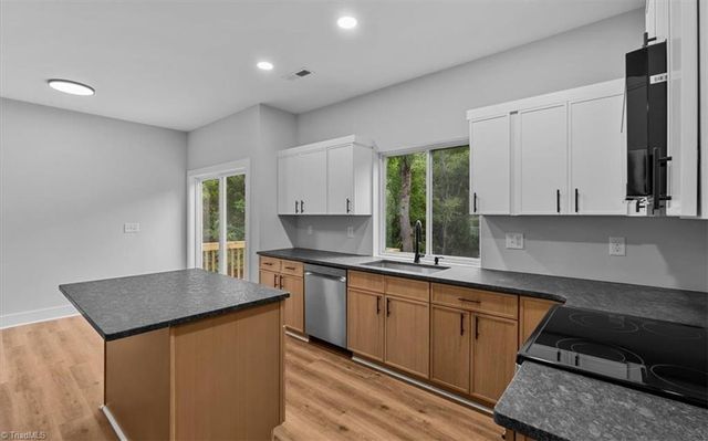 3625 Turret Court, Winston-salem, NC 27101