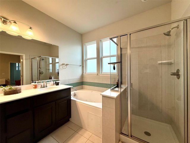 5308 Baythorne DR, Austin, TX 78747