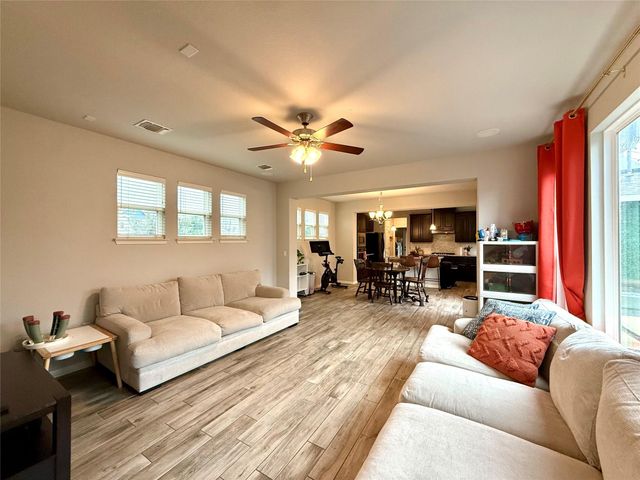 5308 Baythorne DR, Austin, TX 78747