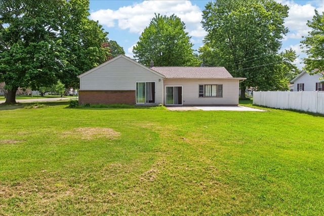 1032 Brookfield Drive, Saint Joseph, MI 49085