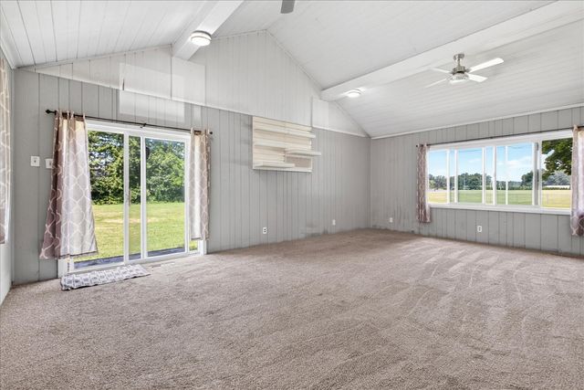 1032 Brookfield Drive, Saint Joseph, MI 49085