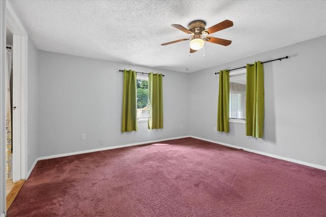1032 Brookfield Drive, Saint Joseph, MI 49085