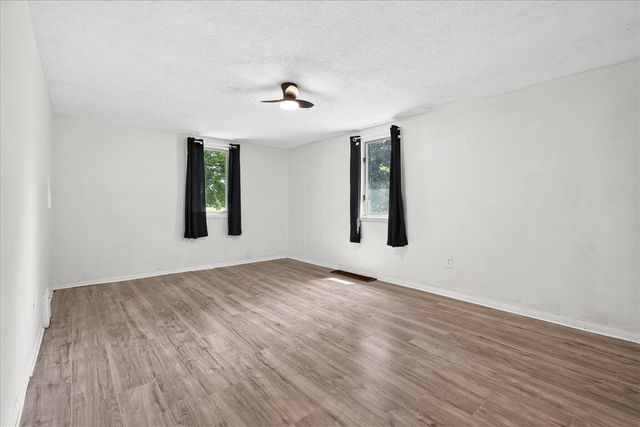 1032 Brookfield Drive, Saint Joseph, MI 49085