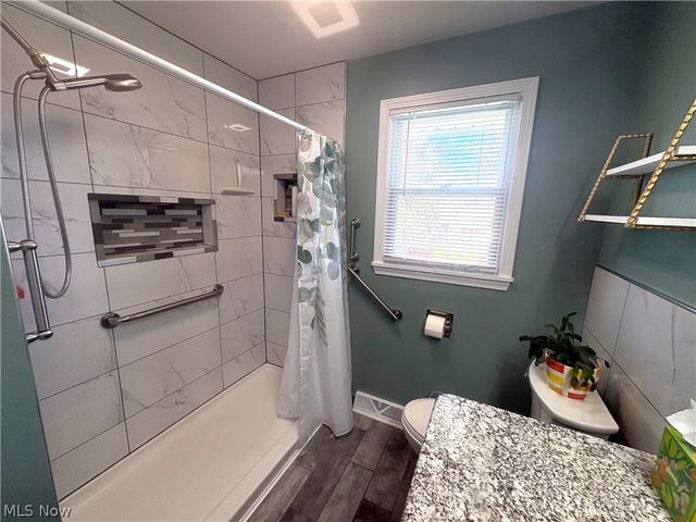 511 Edison Street, Struthers, OH 44471