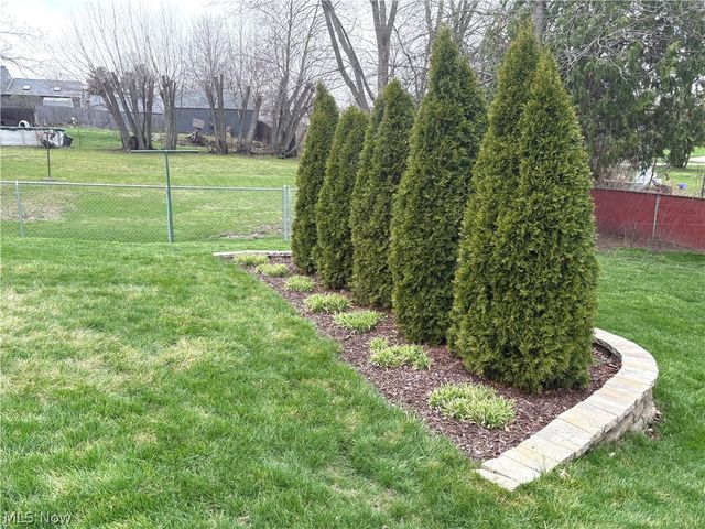 511 Edison Street, Struthers, OH 44471