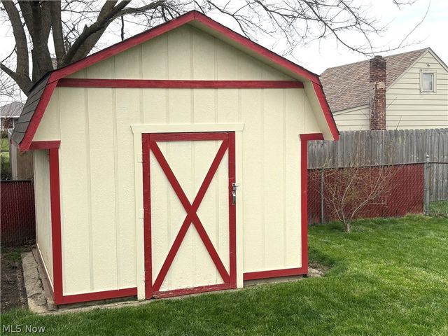 511 Edison Street, Struthers, OH 44471