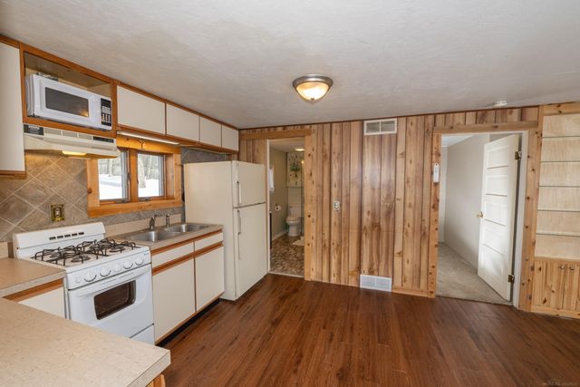 6266 10th Street, Twin Lake, MI 49457