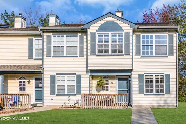 48 Quail Run, Bayville, NJ 08721