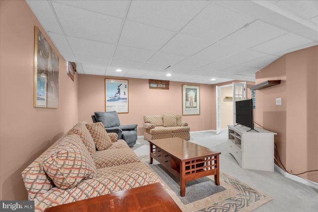 51 JEFFERSON AVE, Berlin, NJ 08009