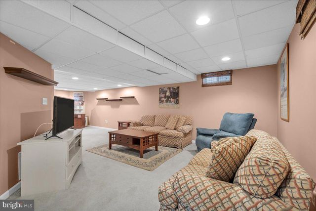 51 JEFFERSON AVE, Berlin, NJ 08009