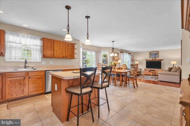 51 JEFFERSON AVE, Berlin, NJ 08009