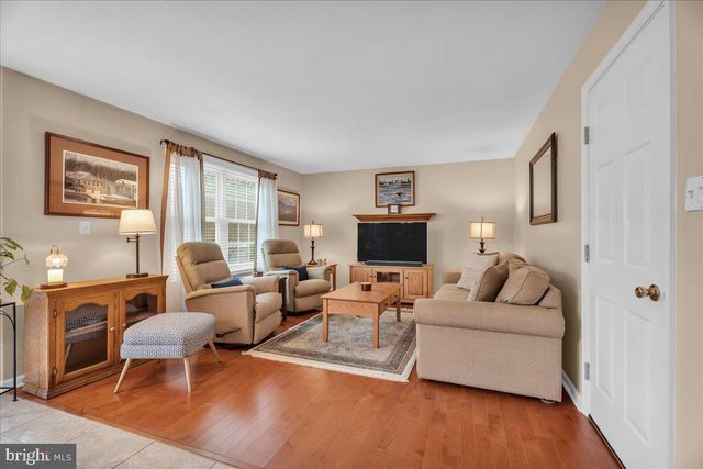 51 JEFFERSON AVE, Berlin, NJ 08009