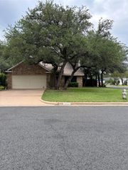 4500 Abelia DR, Austin, TX 78727