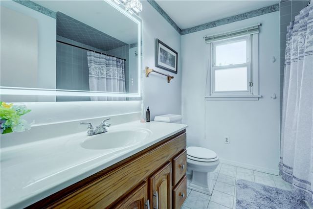 225 Cross Gates Rd, Greece, NY 14606
