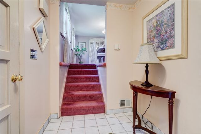 225 Cross Gates Rd, Greece, NY 14606