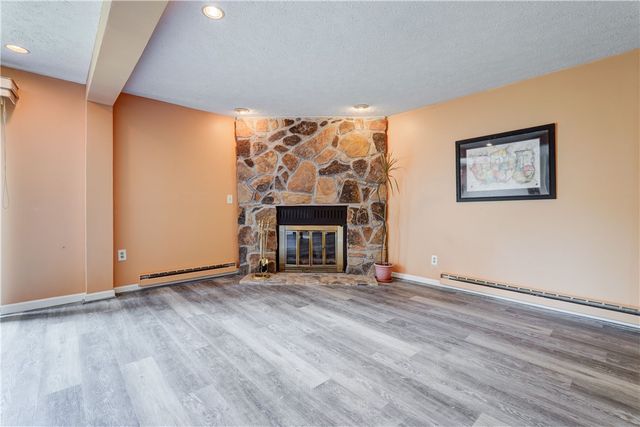 225 Cross Gates Rd, Greece, NY 14606