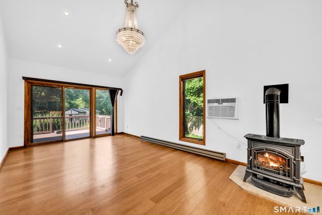 109 Spruce Drive, Naugatuck, CT 06770