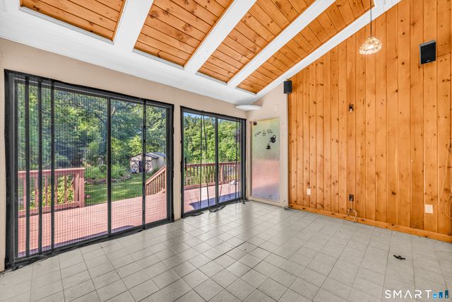 109 Spruce Drive, Naugatuck, CT 06770