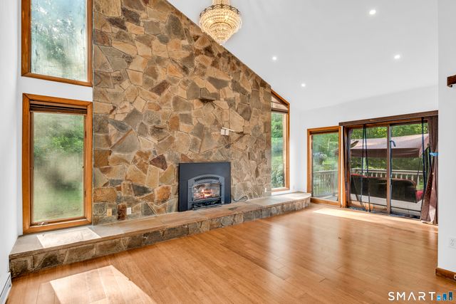 109 Spruce Drive, Naugatuck, CT 06770
