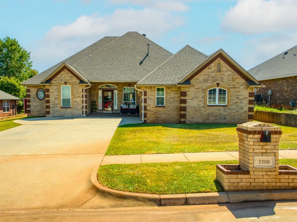 3300 Valley Brook, Norman, OK 73071