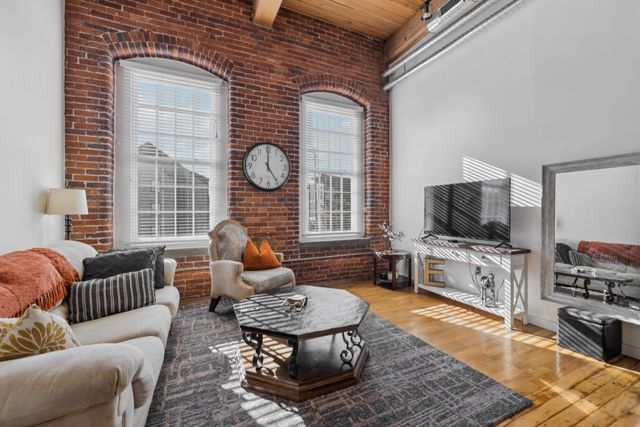 1350 Rosa L Parks Blvd Apt 449, Nashville, TN 37208