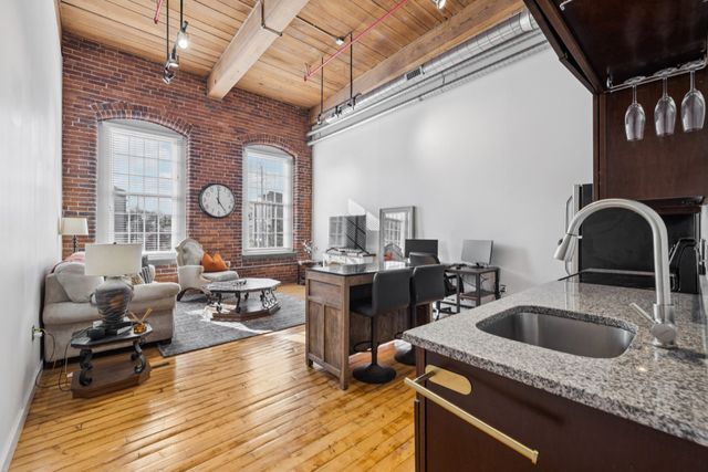 1350 Rosa L Parks Blvd Apt 449, Nashville, TN 37208