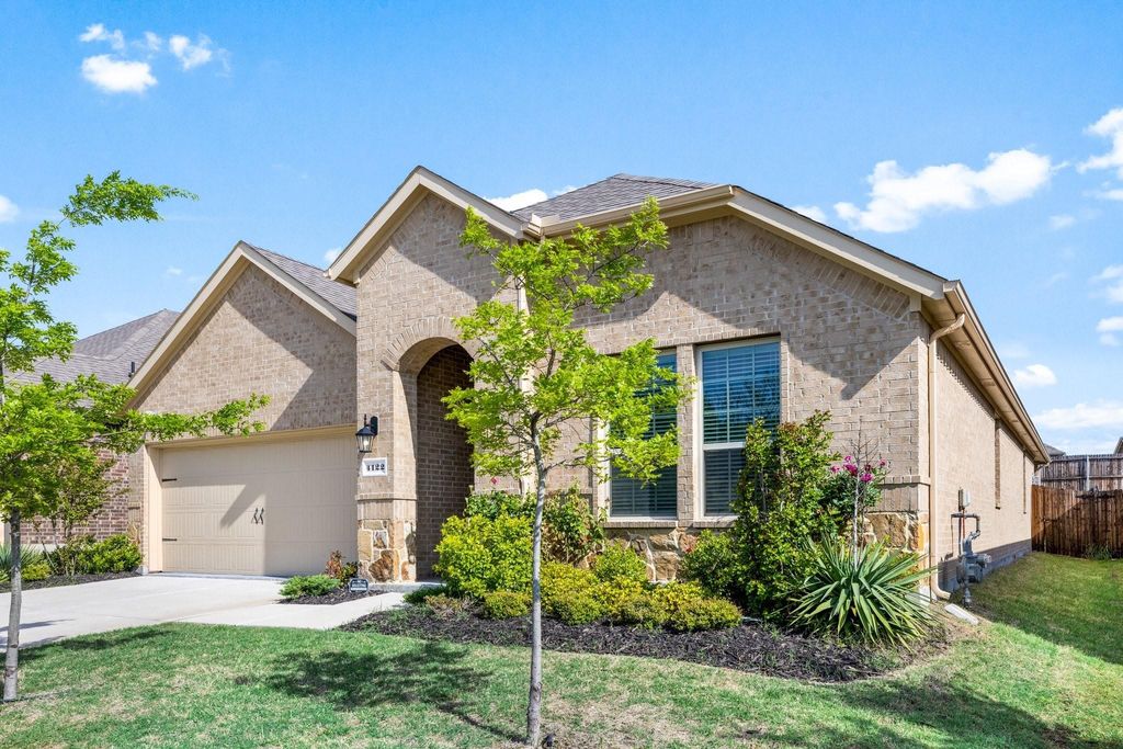 4122 Ellinger Drive, Heath, TX 75126