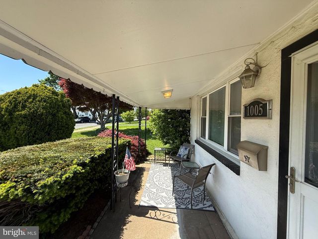 1005 RIPLEY ST, Philadelphia, PA 19111