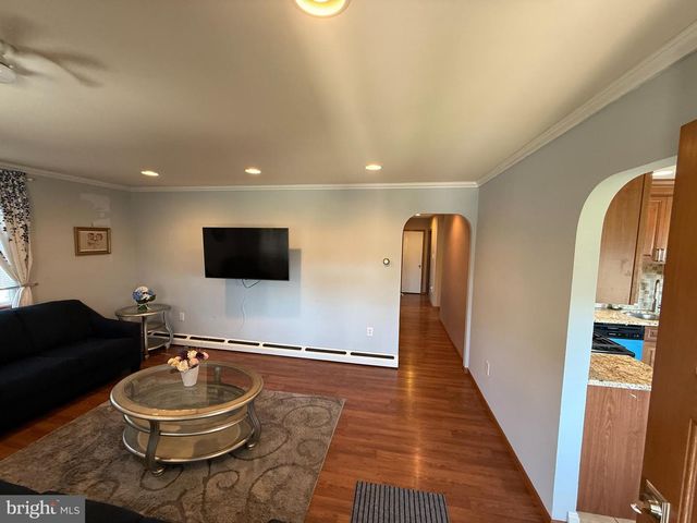 1005 RIPLEY ST, Philadelphia, PA 19111