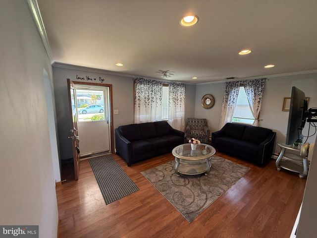1005 RIPLEY ST, Philadelphia, PA 19111