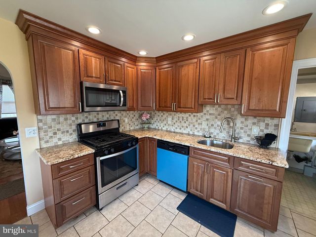 1005 RIPLEY ST, Philadelphia, PA 19111