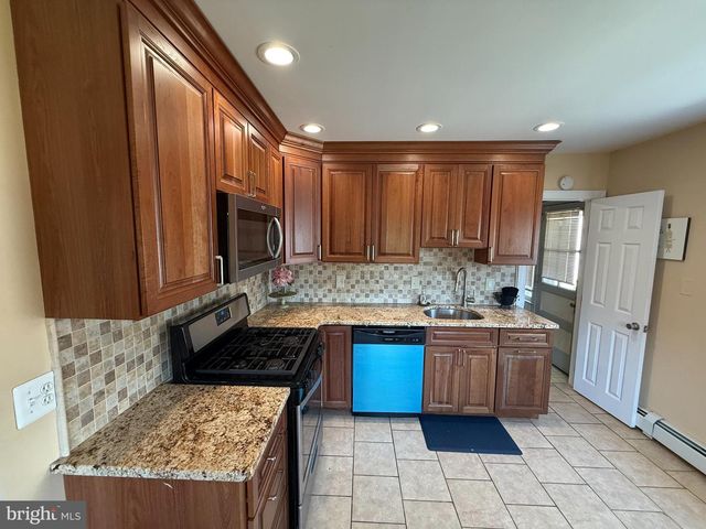 1005 RIPLEY ST, Philadelphia, PA 19111