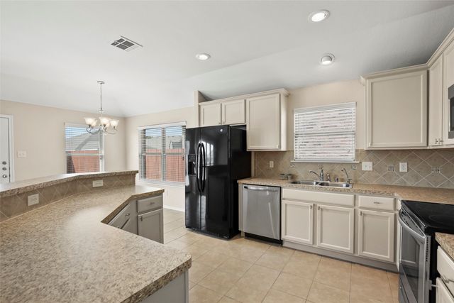 1703 Twin Hills Way, Princeton, TX 75407