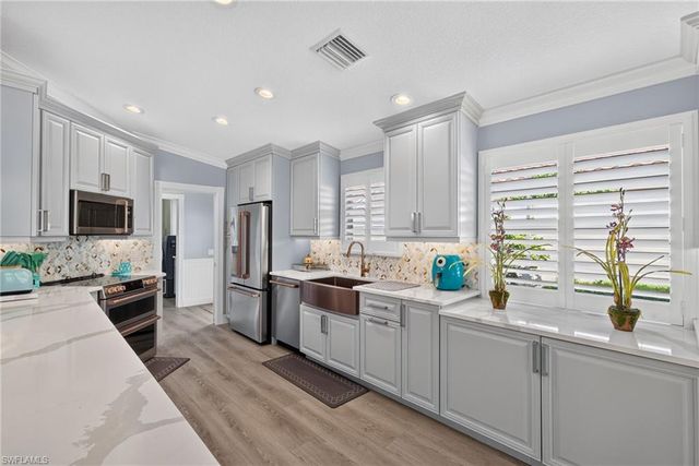 3123 Futuna LN, Naples, FL 34119