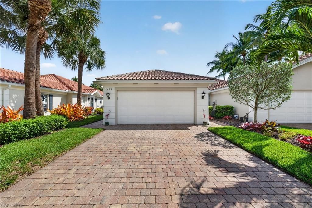 3123 Futuna LN, Naples, FL 34119