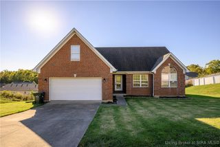 2817 Horse Trail Road, Jeffersonville, IN 47130