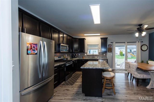 1011 Pine Creek Drive, Wentzville, MO 63385