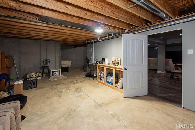 1011 Pine Creek Drive, Wentzville, MO 63385