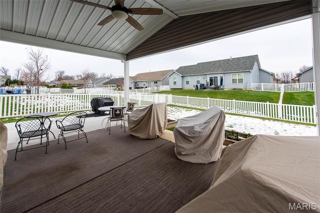 1011 Pine Creek Drive, Wentzville, MO 63385